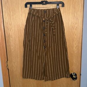 High waisted brown midi button skirt